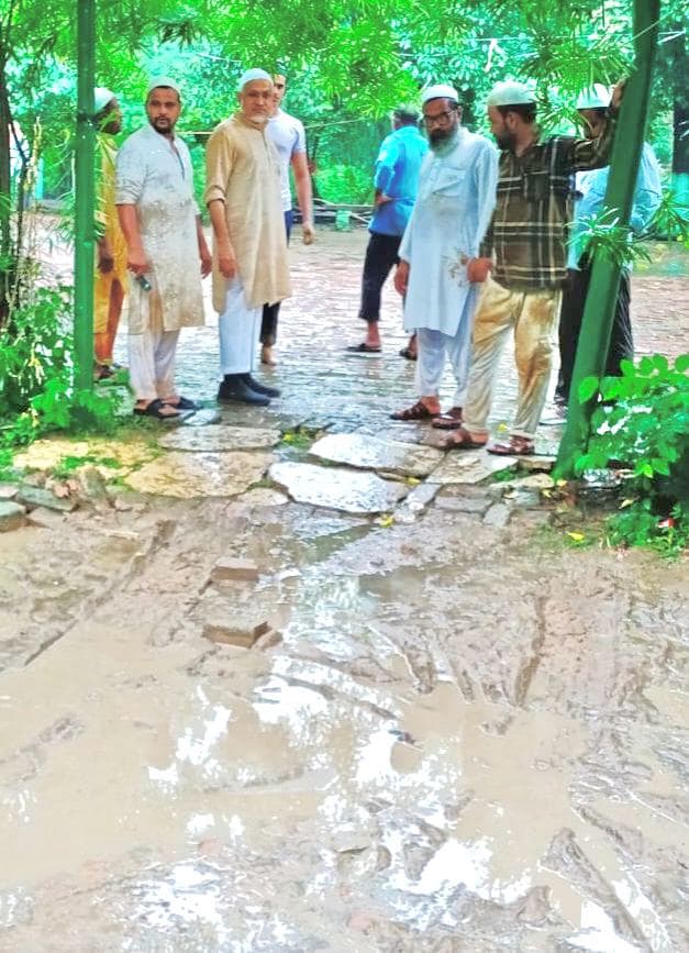 City – गढ़ा कब्रिस्तान का मुद्दा आज भी अधूरा: मुस्लिम समाज की अनदेखी कब तक?